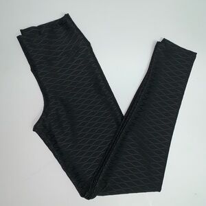 Supplex Leggings that enhance your body shape.